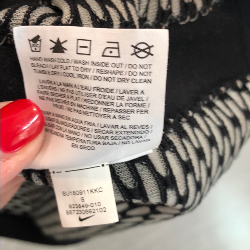 NikeLab Collection Knit Basketball Tank Size Small - Picture 12 of 15